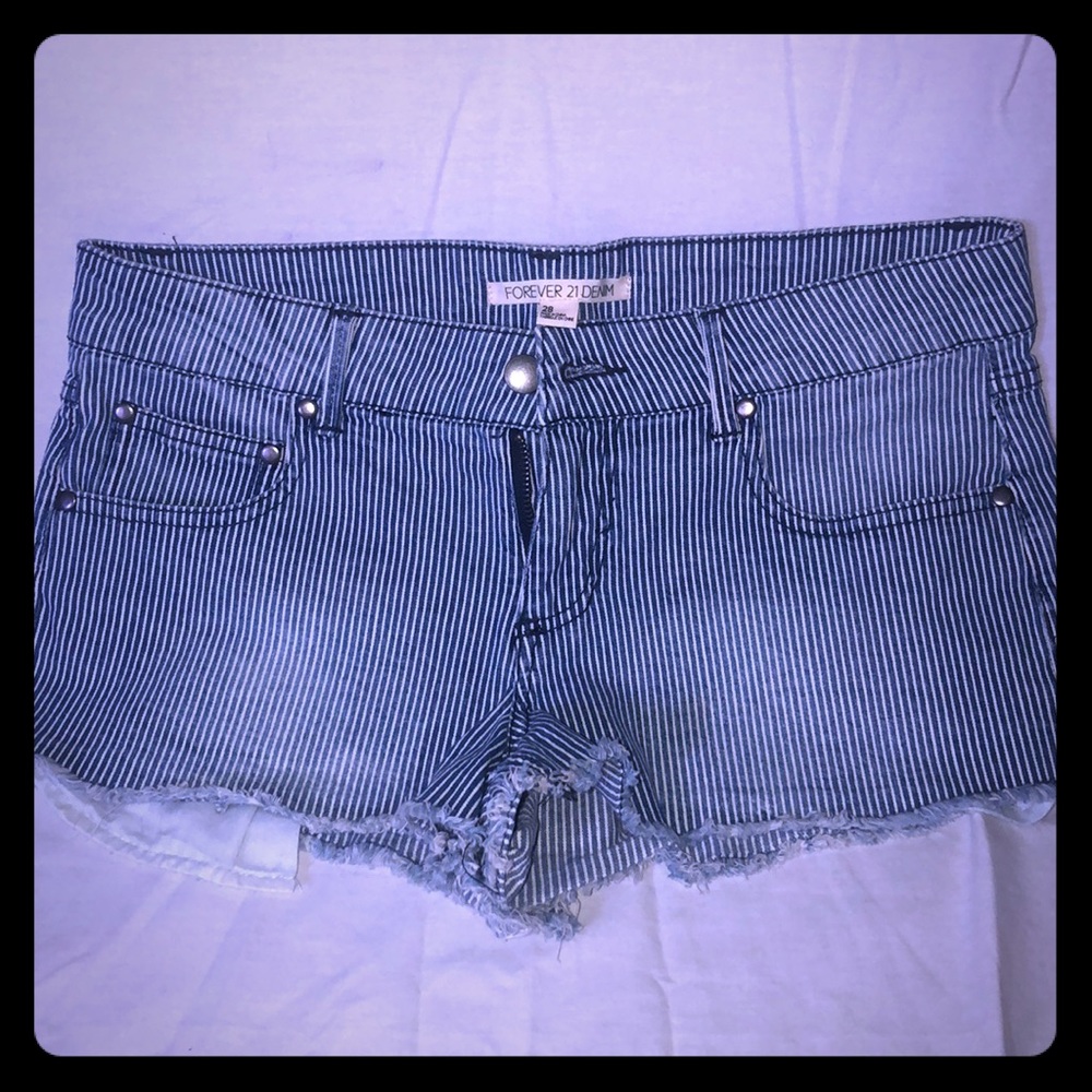 Forever 21 Short Striped Shorts